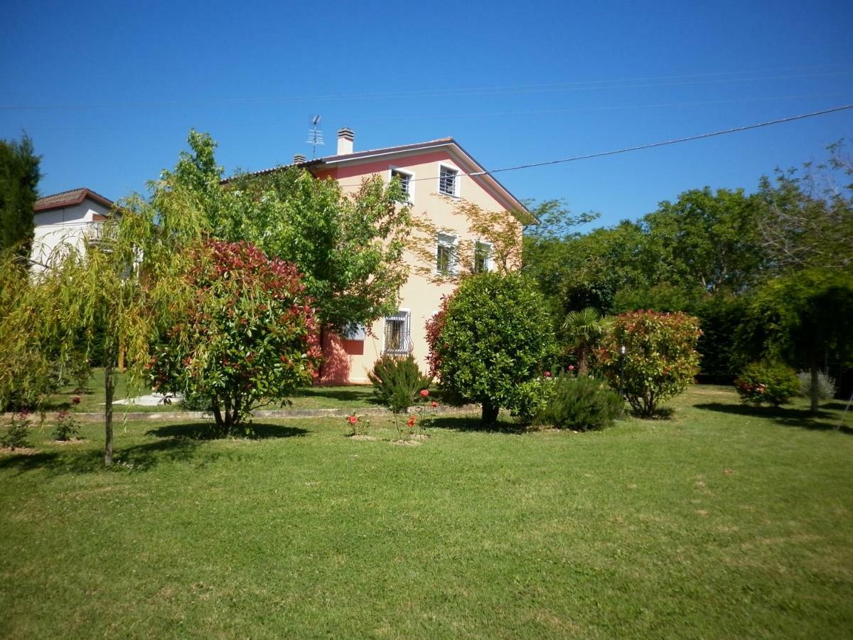 Villa Jolanda Fratte Rosa Extérieur photo