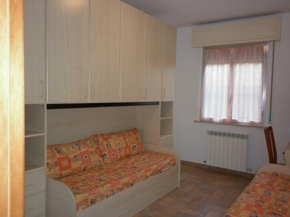 Villa Jolanda Fratte Rosa Extérieur photo