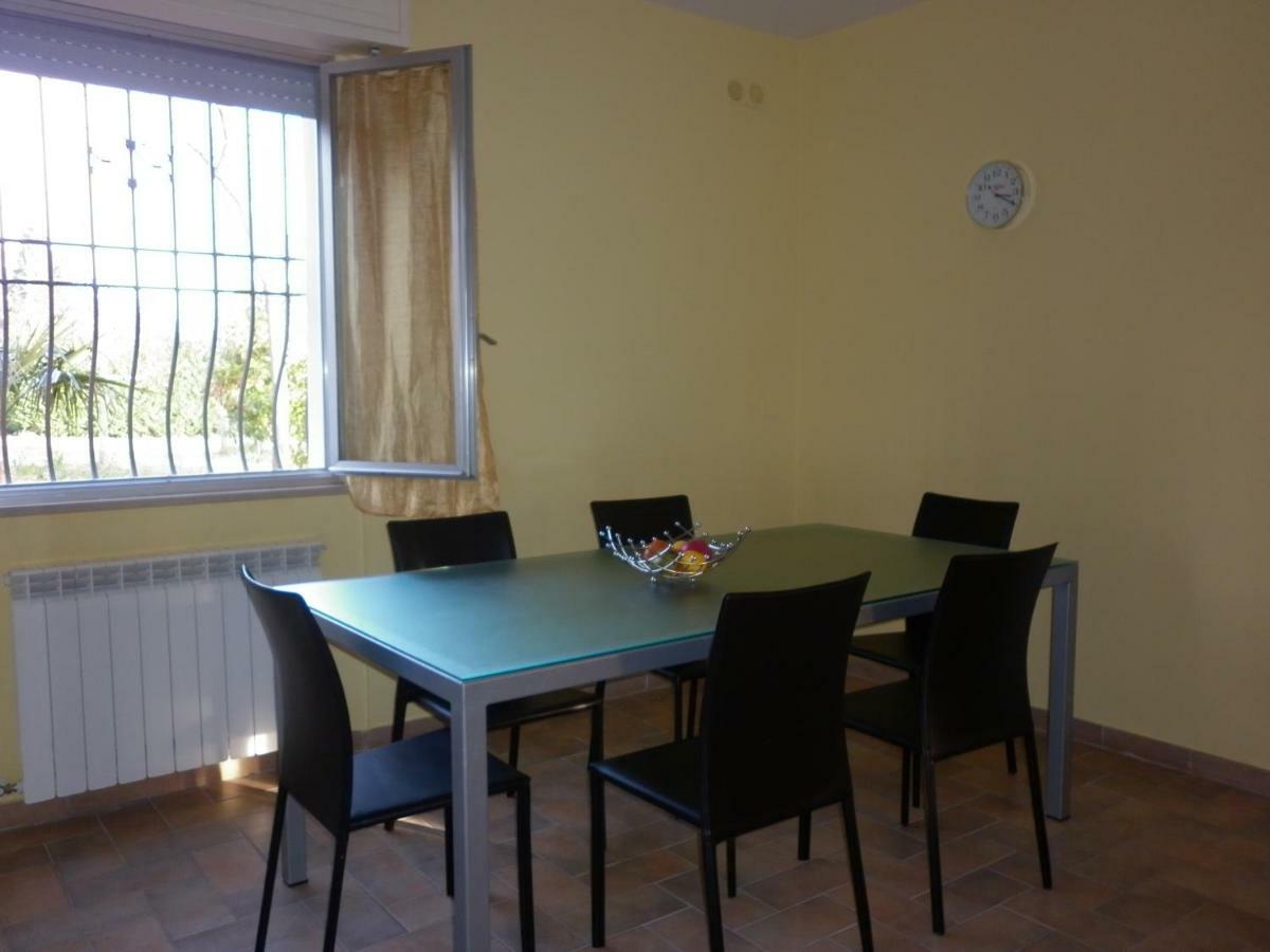 Villa Jolanda Fratte Rosa Extérieur photo