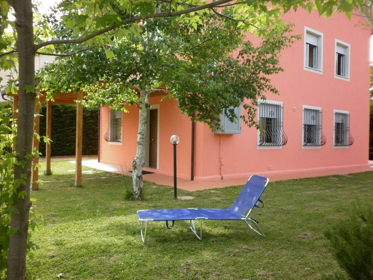 Villa Jolanda Fratte Rosa Extérieur photo