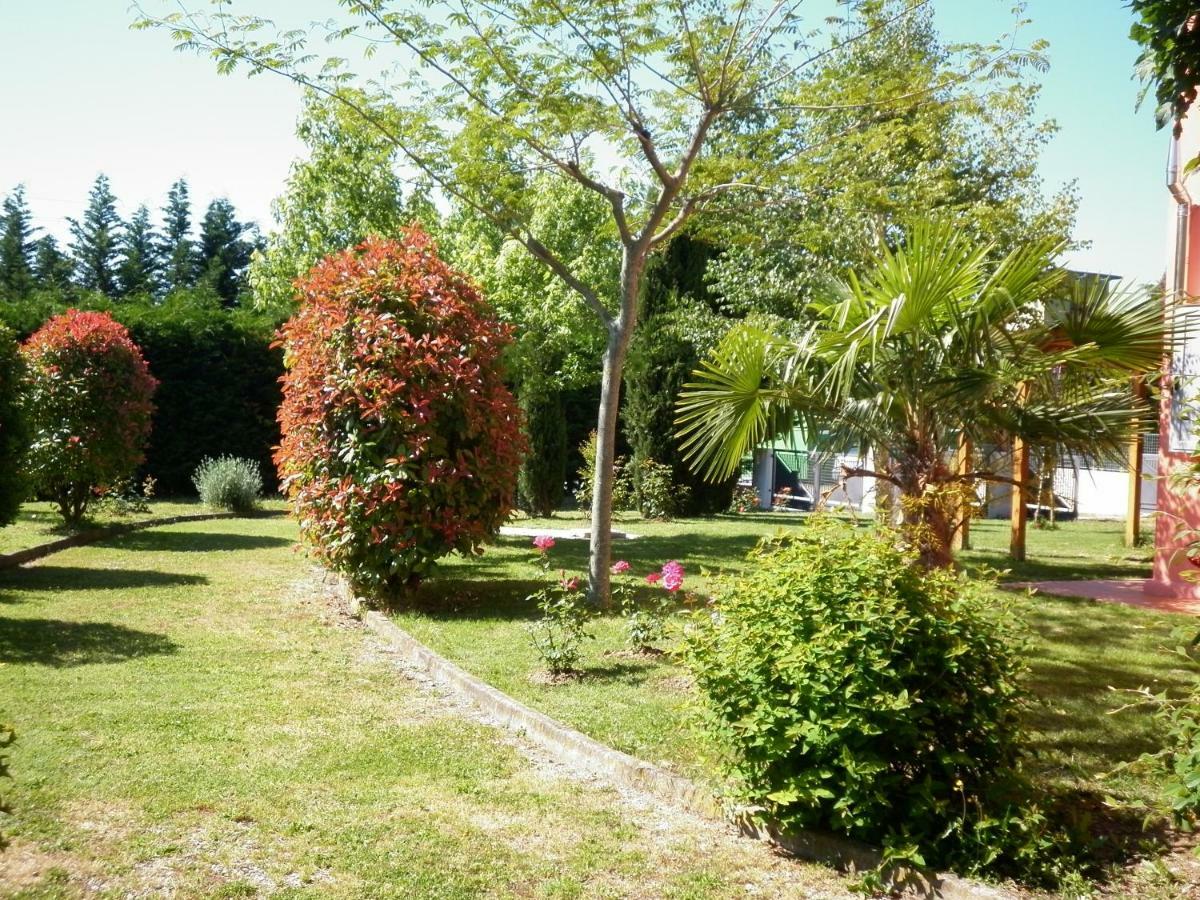 Villa Jolanda Fratte Rosa Extérieur photo